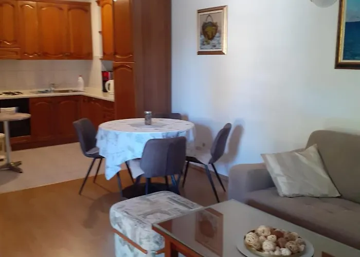 Apartman Mira